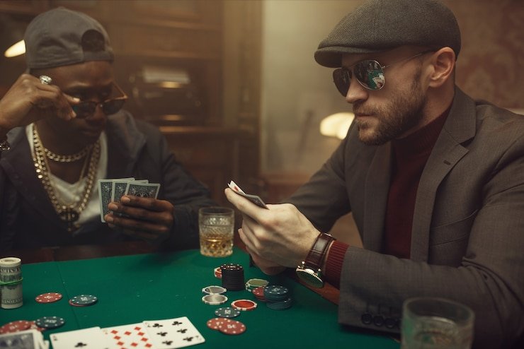 Antarmuka aplikasi ttm4d menampilkan live-dealer blackjack dan menu sportsbook di layar smartphone